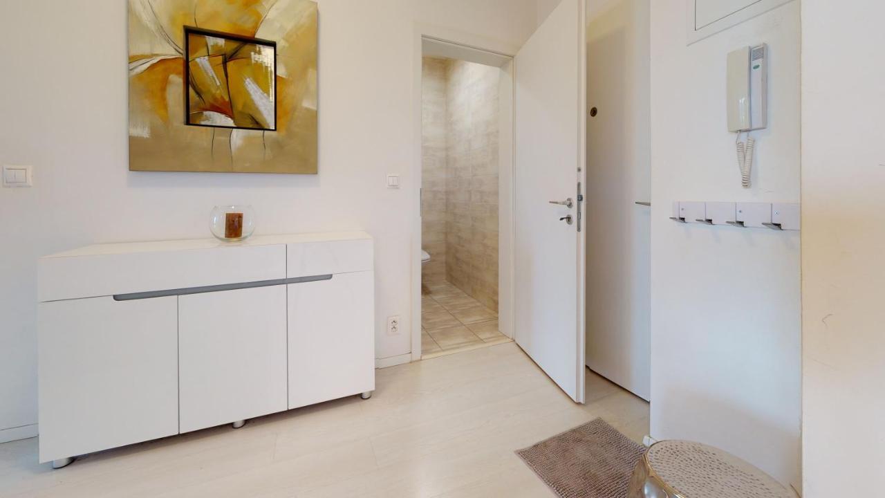 Bibi Centroom Apartment Piest'any Exterior foto